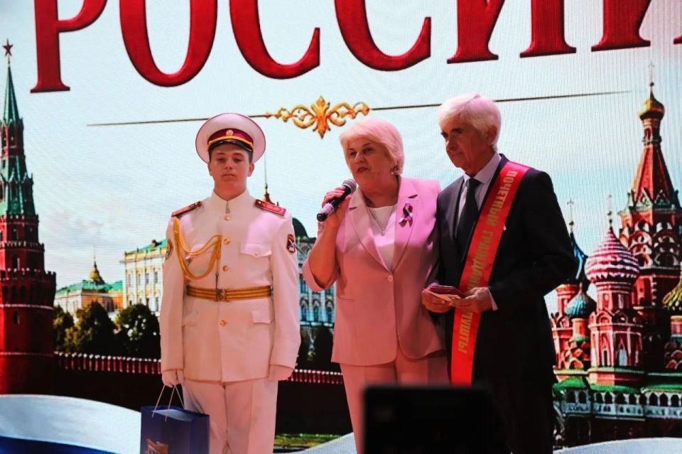 Галина Огнёва: Сила России – в людях: Празднование Дня России в Алуште Галина Огнёва: Сила России – в людях: Празднование Дня России в Алуште