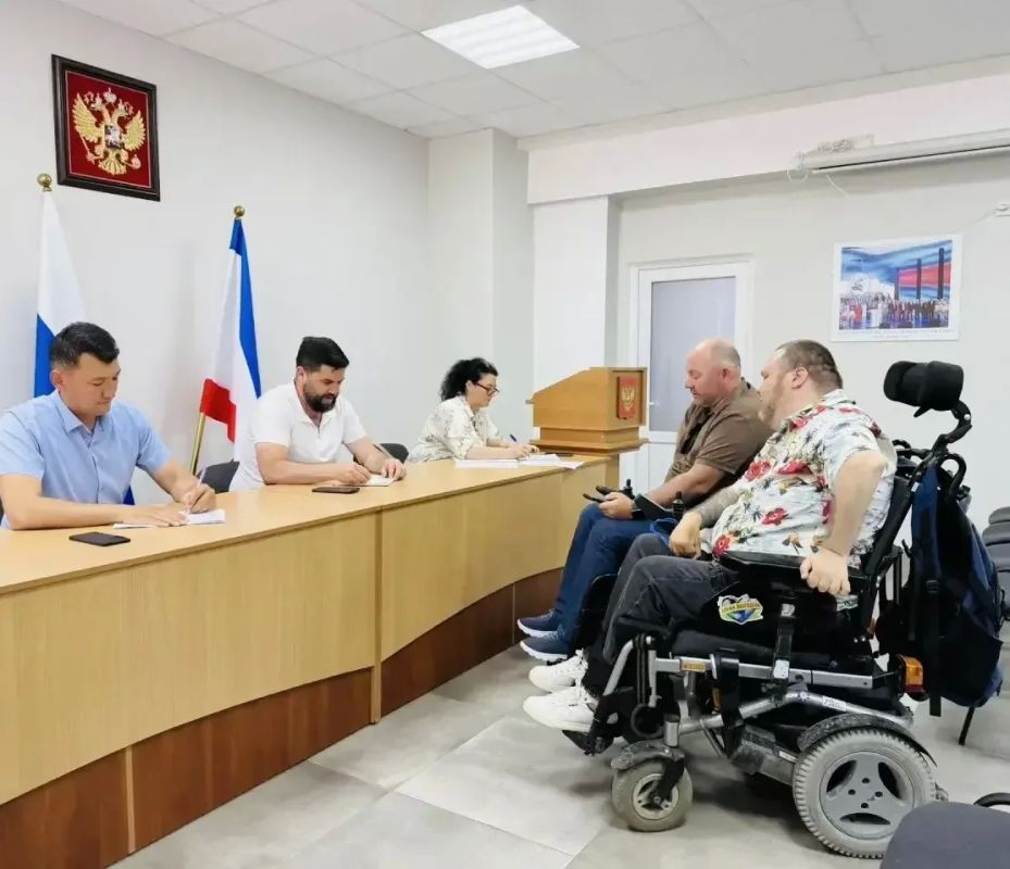 В г. Саки состоялся личный приём граждан руководством Министерства спорта Республики Крым В г. Саки состоялся личный приём граждан руководством Министерства спорта Республики Крым