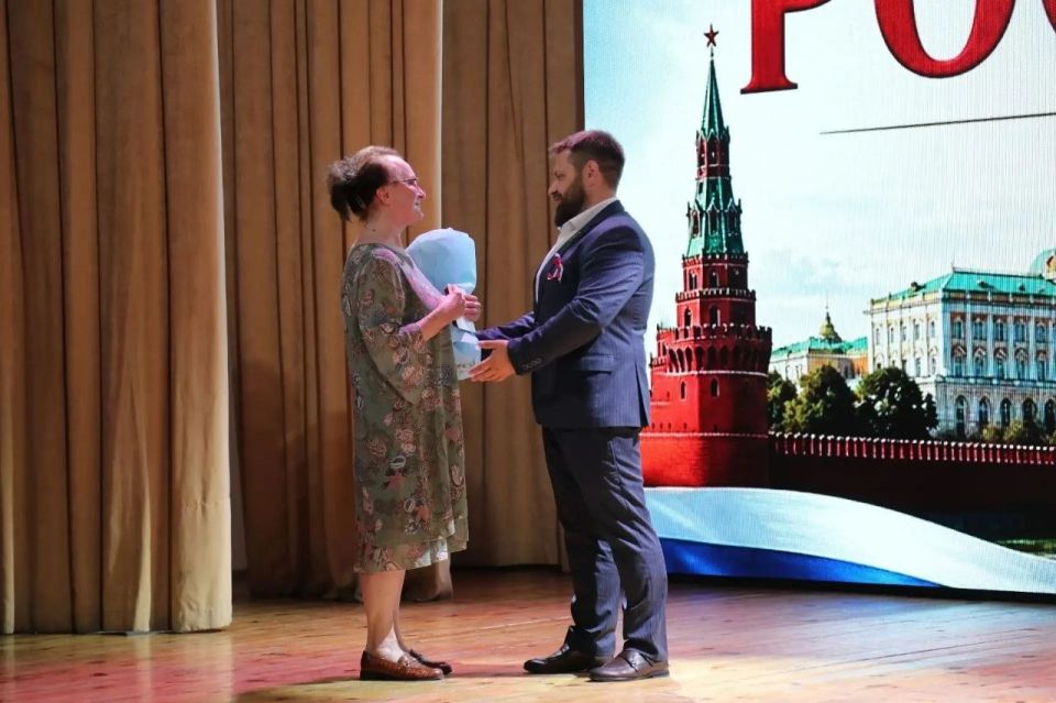 Галина Огнёва: Сила России – в людях: Празднование Дня России в Алуште Галина Огнёва: Сила России – в людях: Празднование Дня России в Алуште