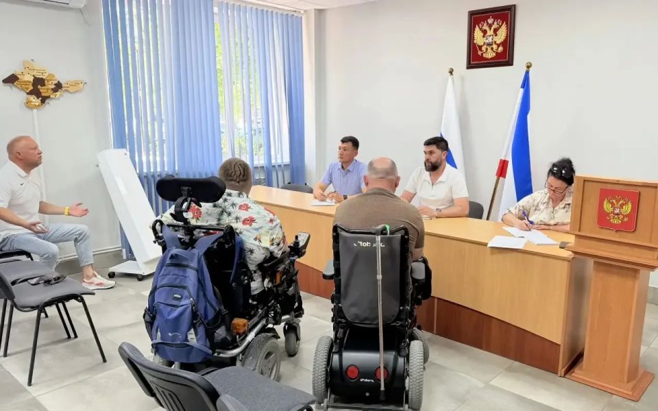 В г. Саки состоялся личный приём граждан руководством Министерства спорта Республики Крым В г. Саки состоялся личный приём граждан руководством Министерства спорта Республики Крым