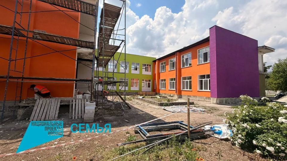 В Красногвардейском районе продолжается капремонт детского сада В Красногвардейском районе продолжается капремонт детского сада