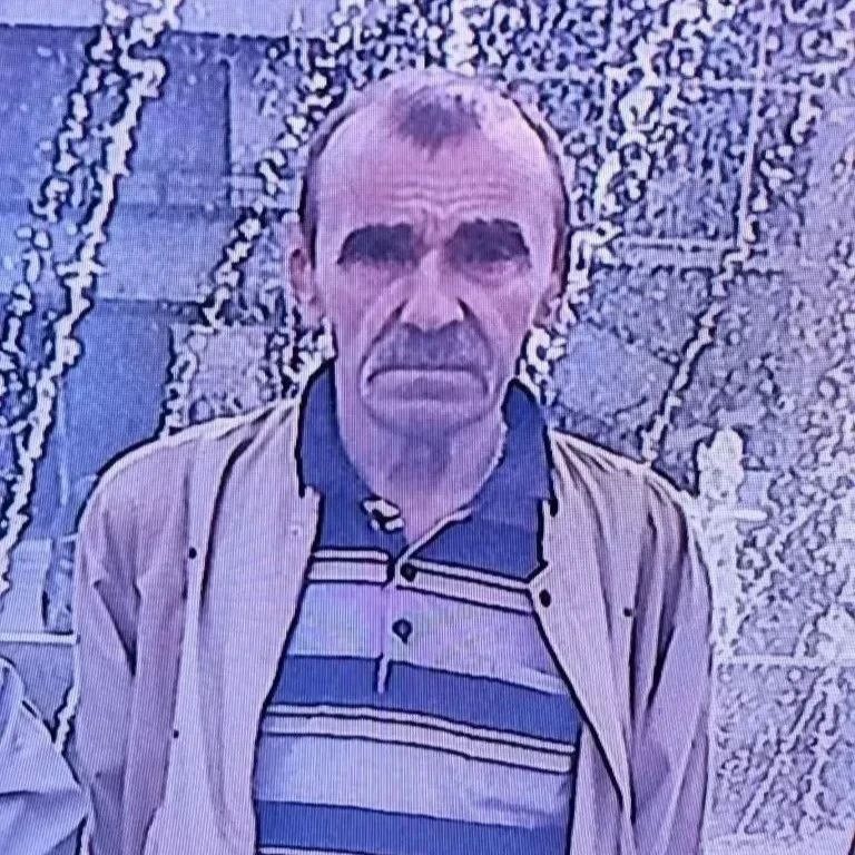Трое пожилых мужчин пропали в Киренске Иркутской области, они отправились пять дней назад за черемшой, сообщает ГУ МВД по региону Трое пожилых мужчин пропали в Киренске Иркутской области, они отправились пять дней назад за черемшой, сообщает ГУ МВД по региону