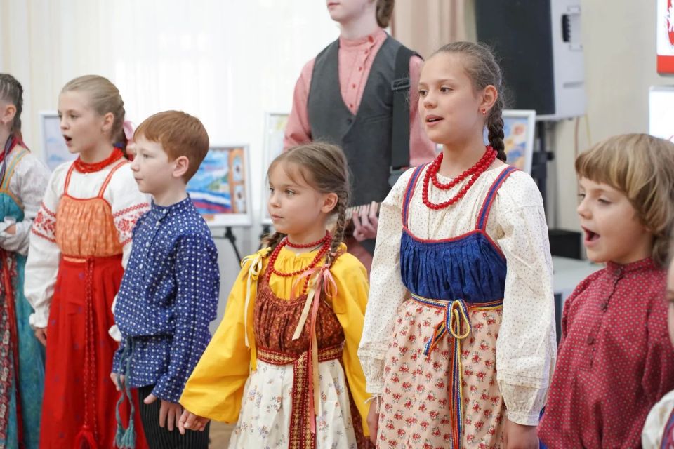 Руслан Якубов принял участие в награждении участников конкурса рисунков «Моя страна – моя Россия!» Руслан Якубов принял участие в награждении участников конкурса рисунков «Моя страна – моя Россия!»