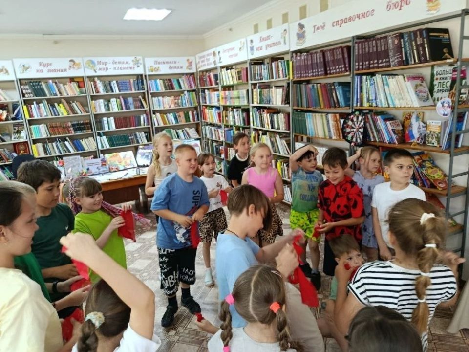Александр Соколовский: В районной детской библиотеке состоялось увлекательное мероприятие «Игры народов России», организованное для воспитанников летнего пришкольного лагеря Первомайской школы № 1 Александр Соколовский: В районной детской библиотеке состоялось увлекательное мероприятие «Игры народов России», организованное для воспитанников летнего пришкольного лагеря Первомайской школы № 1