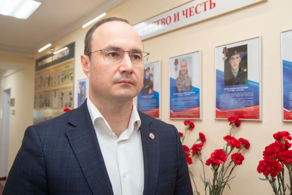 В Крымском филиале Российского государственного университета правосудия высадили аллею памяти погибших в зоне СВО выпускников вуза В Крымском филиале Российского государственного университета правосудия высадили аллею памяти погибших в зоне СВО выпускников вуза