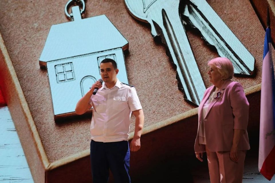 Галина Огнёва: Сила России – в людях: Празднование Дня России в Алуште Галина Огнёва: Сила России – в людях: Празднование Дня России в Алуште