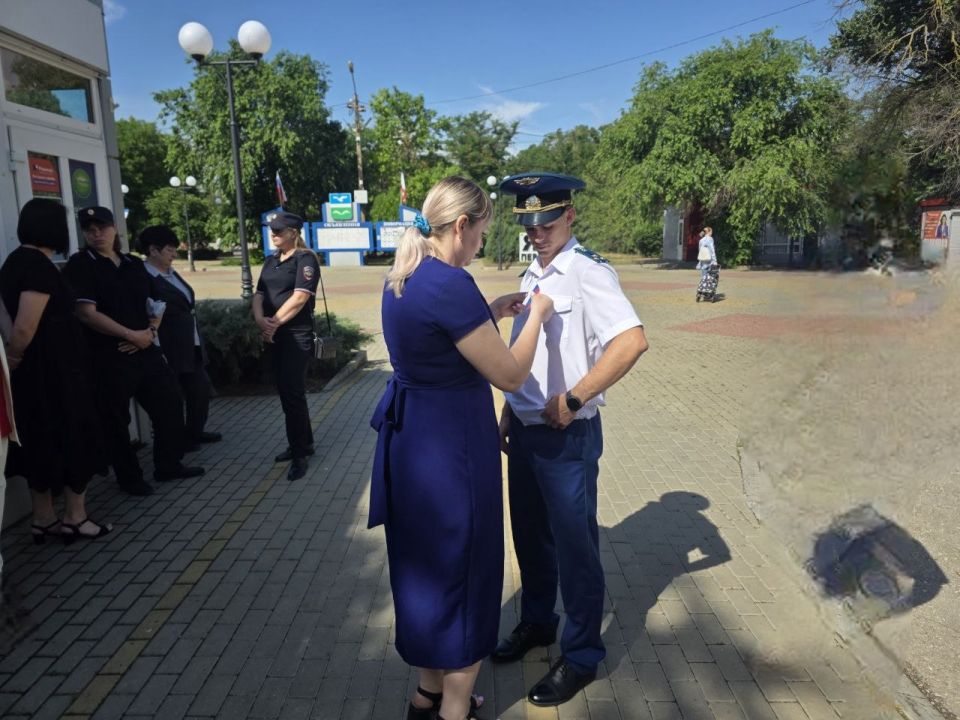 Александр Соколовский: В преддверии празднования Дня России на площади Советской посёлка Первомайское состоялось торжественное мероприятие Александр Соколовский: В преддверии празднования Дня России на площади Советской посёлка Первомайское состоялось торжественное мероприятие