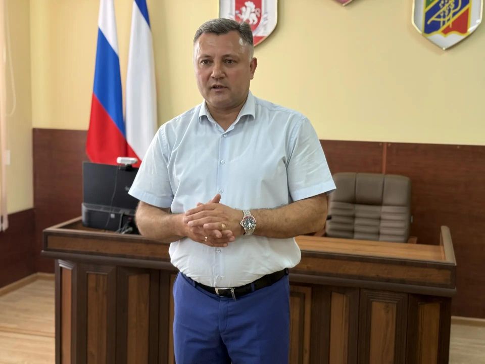 «Главная сила нашей великой страны – люди, которые в ней живут. Уверен, наши совместные усилия, направленные на достижение стабильности, мира и общественного согласия будут успешными и плодотворными!» «Главная сила нашей великой страны – люди, которые в ней живут. Уверен, наши совместные усилия, направленные на достижение стабильности, мира и общественного согласия будут успешными и плодотворными!»