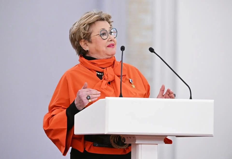 Ольга Любимова: Президент России Владимир Владимирович Путин вручил государственные награды выдающимся деятелям культуры Ольга Любимова: Президент России Владимир Владимирович Путин вручил государственные награды выдающимся деятелям культуры