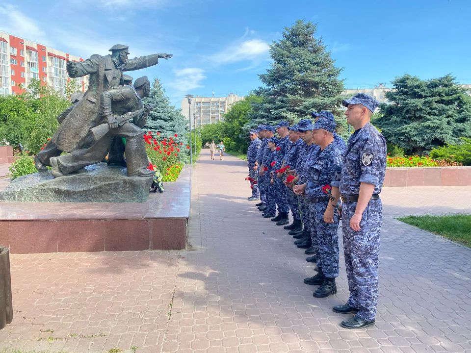 В Крыму и Севастополе росгвардейцы приняли участие в торжественных мероприятиях, посвященных празднованию Дня России В Крыму и Севастополе росгвардейцы приняли участие в торжественных мероприятиях, посвященных празднованию Дня России