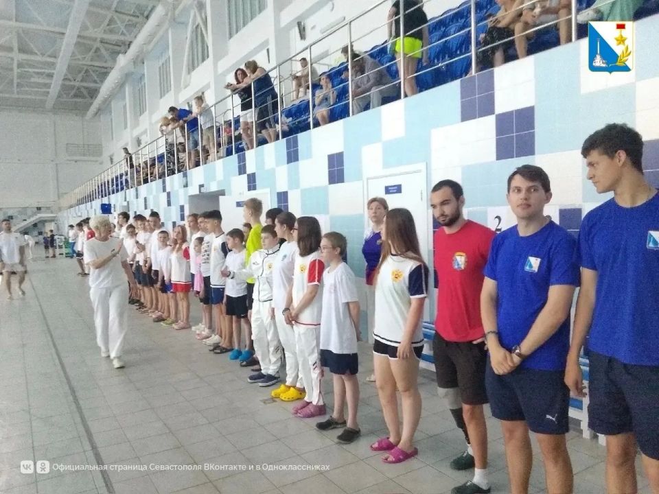 В Севастополе прошли соревнования по плаванию, посвящённые Дню России и Дню города