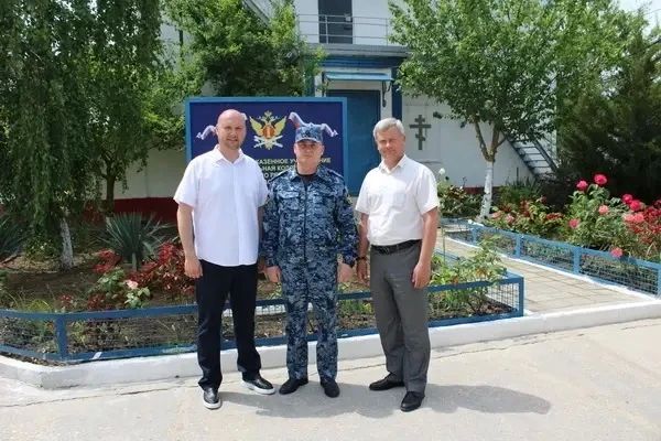 Иван Кошель: С целью ознакомления с производственными площадями, а также с условиями содержания лиц, отбывающих наказание в исправительном учреждении посетил исправительную колонию № 2 УФСИН России по Республике Крым и... Иван Кошель: С целью ознакомления с производственными площадями, а также с условиями содержания лиц, отбывающих наказание в исправительном учреждении посетил исправительную колонию № 2 УФСИН России по Республике Крым и...