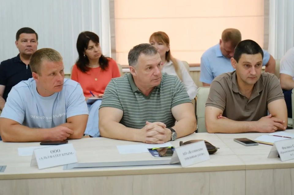 Янина Павленко: Рабочая неделя сегодня стартовала с аппаратного совещания Янина Павленко: Рабочая неделя сегодня стартовала с аппаратного совещания