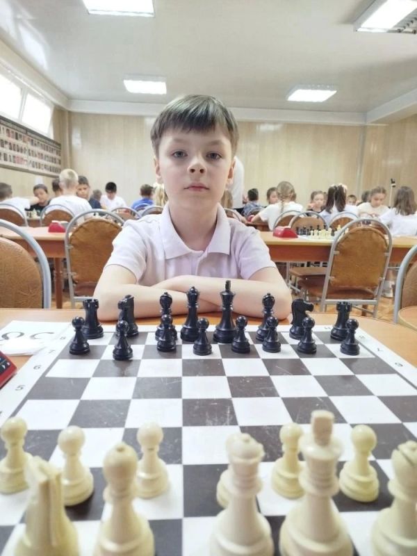 В тройке призёров. В Алуште в течение трех дней проходило первенство Республики Крым по «быстрым» шахматам и блицу среди шахматистов в возрасте от 9 до 19 лет