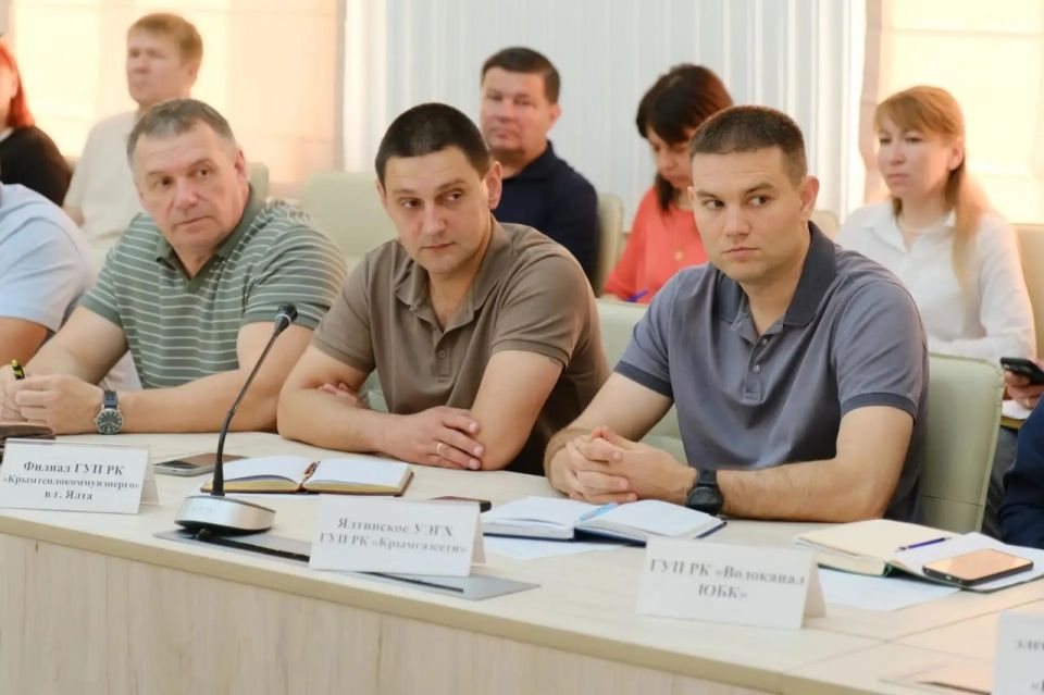 Янина Павленко: Рабочая неделя сегодня стартовала с аппаратного совещания Янина Павленко: Рабочая неделя сегодня стартовала с аппаратного совещания