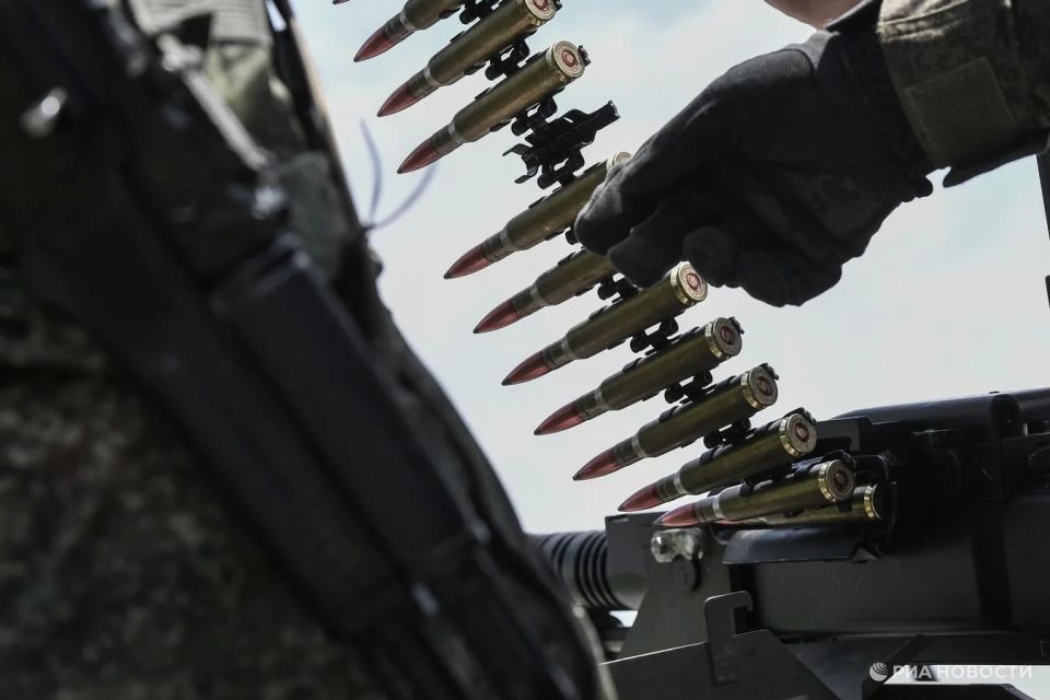 В Севастополе до 13:00 будут слышны звуки взрывов