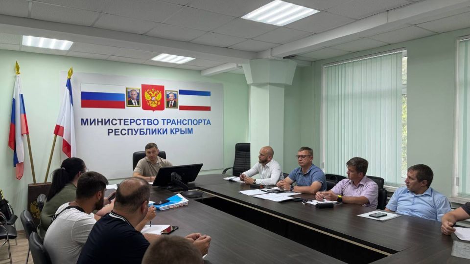 Провел совещание с ГКУ РК «Служба автомобильных дорог Республики Крым» и подрядными организациями Провел совещание с ГКУ РК «Служба автомобильных дорог Республики Крым» и подрядными организациями