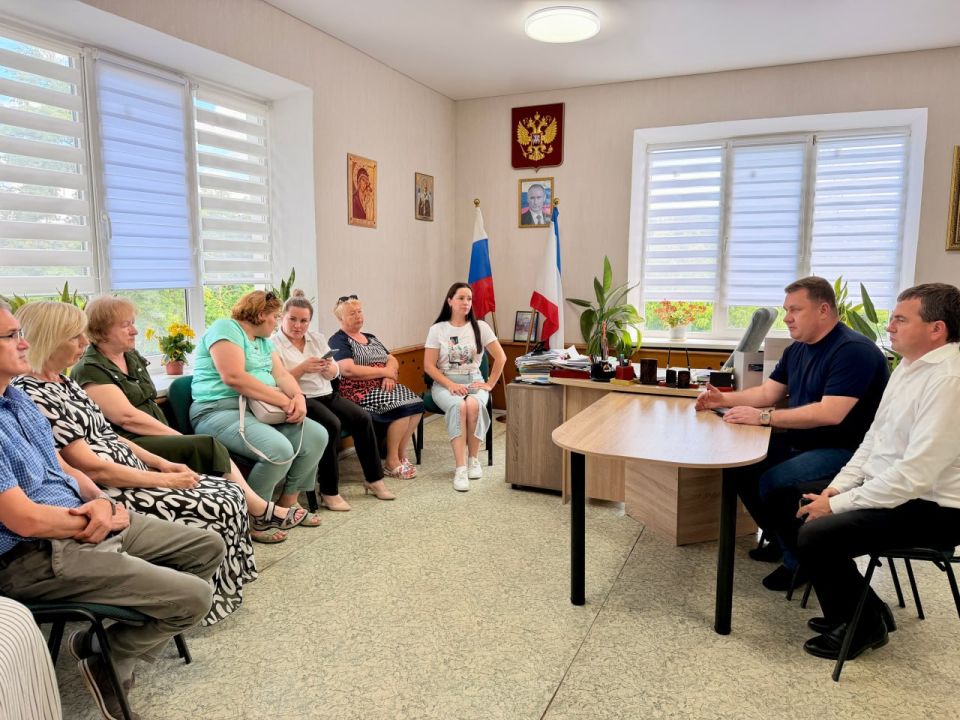Юрий Нестеренко: Посетил с рабочим визитом села Песчаное и Каштаны, Бахчисарайского района Юрий Нестеренко: Посетил с рабочим визитом села Песчаное и Каштаны, Бахчисарайского района