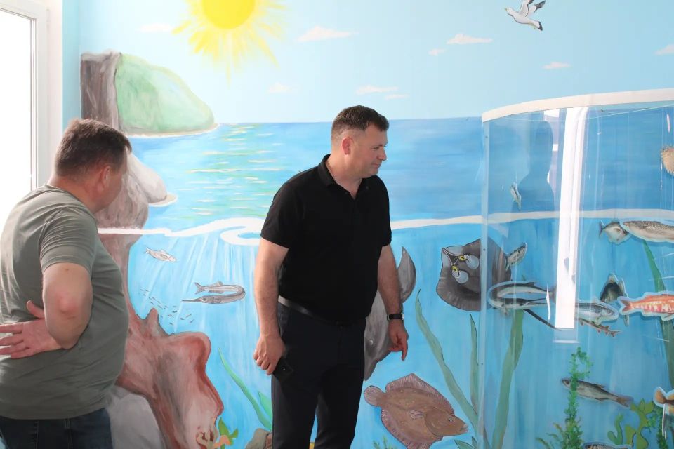 Игорь Крутьков: Сегодня я посетил детский сад в селе Приозерное, где пообщался с заведующей Натальей Синявской Игорь Крутьков: Сегодня я посетил детский сад в селе Приозерное, где пообщался с заведующей Натальей Синявской