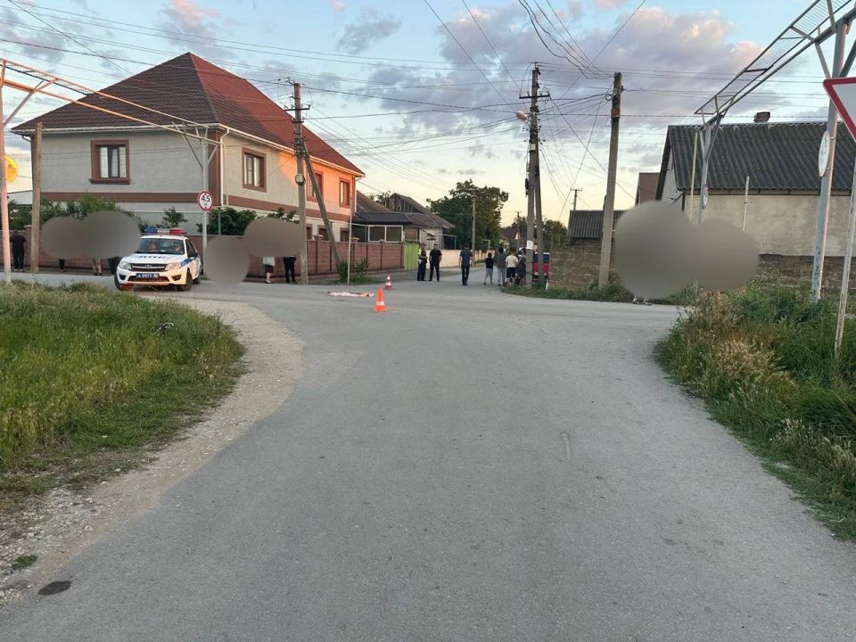 Машина сбила ребёнка на велосипеде в Советском районе Машина сбила ребёнка на велосипеде в Советском районе
