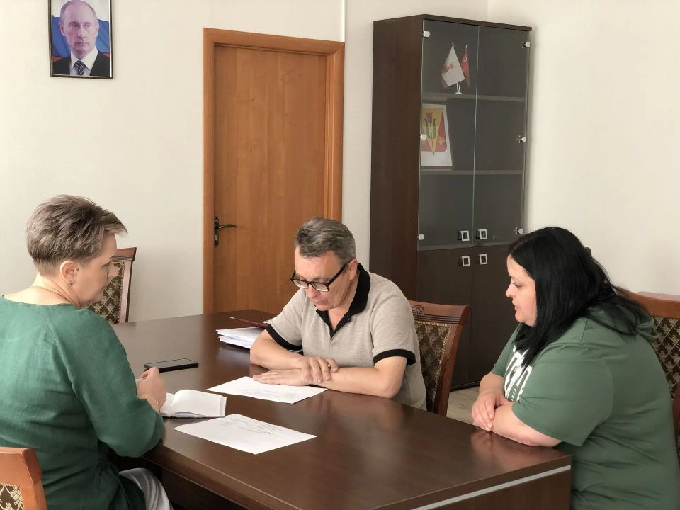 В администрации города прошёл приём граждан по личным вопросам В администрации города прошёл приём граждан по личным вопросам