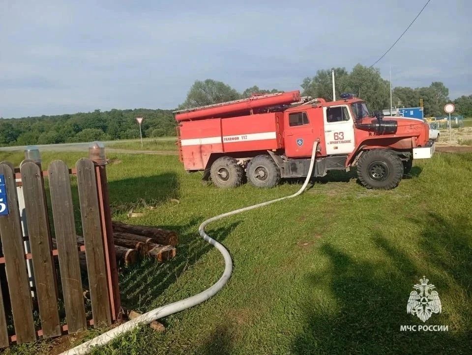 В Архангельском районе произошёл крупный пожар В Архангельском районе произошёл крупный пожар