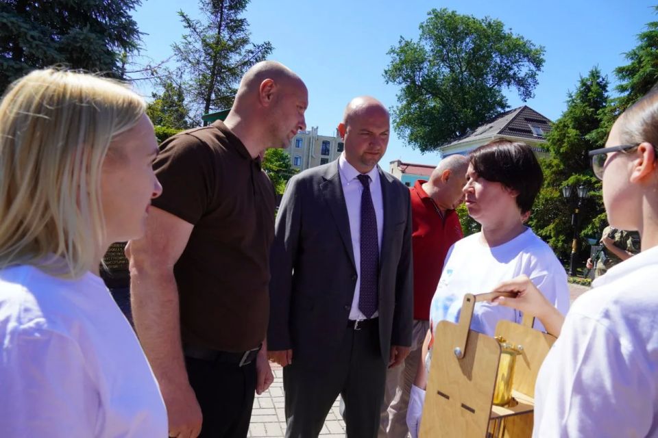 Керчь присоединилась к патриотической акции «Путь Победы» Керчь присоединилась к патриотической акции «Путь Победы»