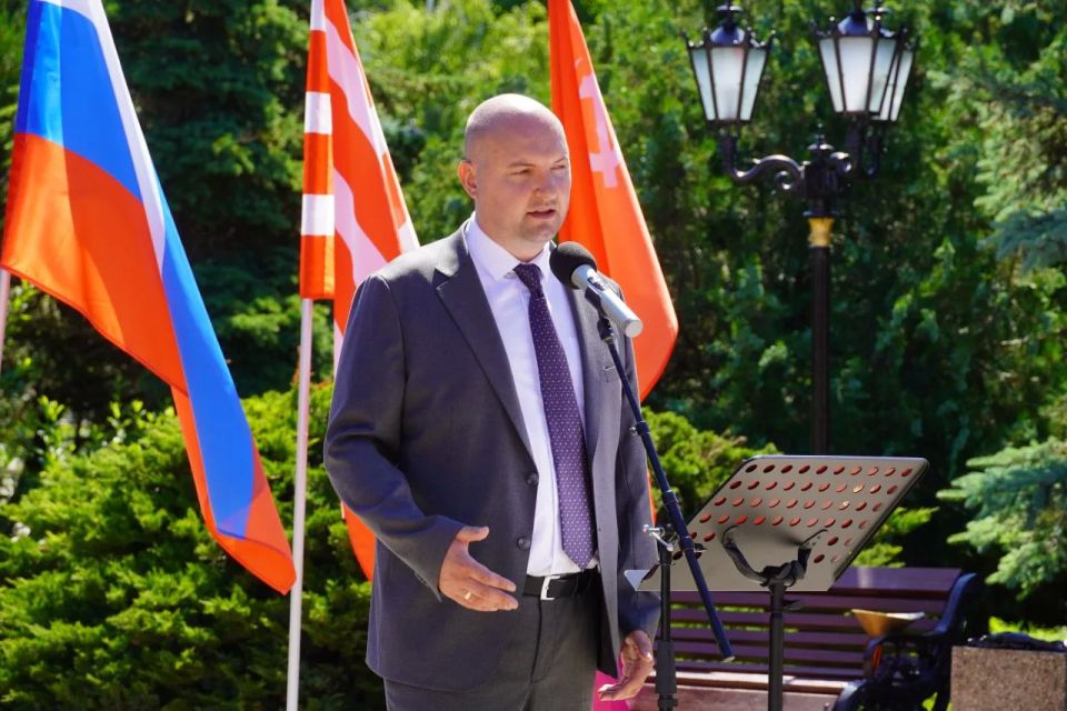 Керчь присоединилась к патриотической акции «Путь Победы» Керчь присоединилась к патриотической акции «Путь Победы»