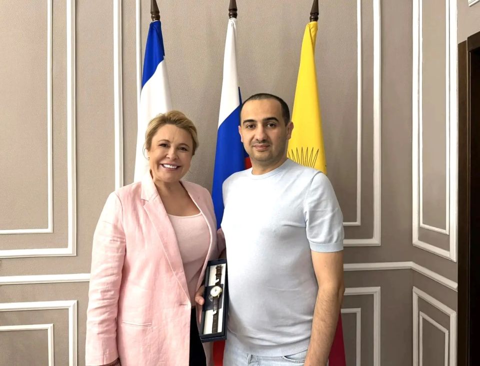 Янина Павленко: Поблагодарила Виталия Санасаровича Оганесяна за работу в должности заместителя главы администрации Ялты и пожелала успехов на новом месте работы