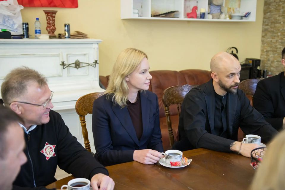 Юрий Нимченко: В «Мастерской Победы» имени Героя России Александра Александровича Аксёнова состоялся торжественный вечер, посвящённый Дню медицинского работника и Дню социального работника Юрий Нимченко: В «Мастерской Победы» имени Героя России Александра Александровича Аксёнова состоялся торжественный вечер, посвящённый Дню медицинского работника и Дню социального работника