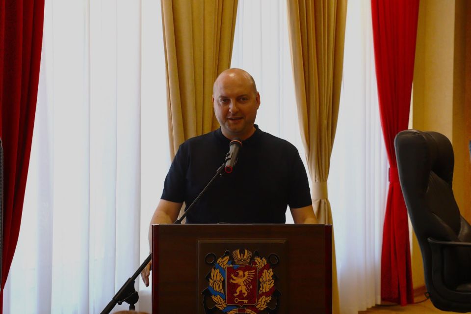 И. о. главы администрации Керчи Иван Кошель принял участие в торжественном собрании в честь предстоящего Дня медицинского работника И. о. главы администрации Керчи Иван Кошель принял участие в торжественном собрании в честь предстоящего Дня медицинского работника