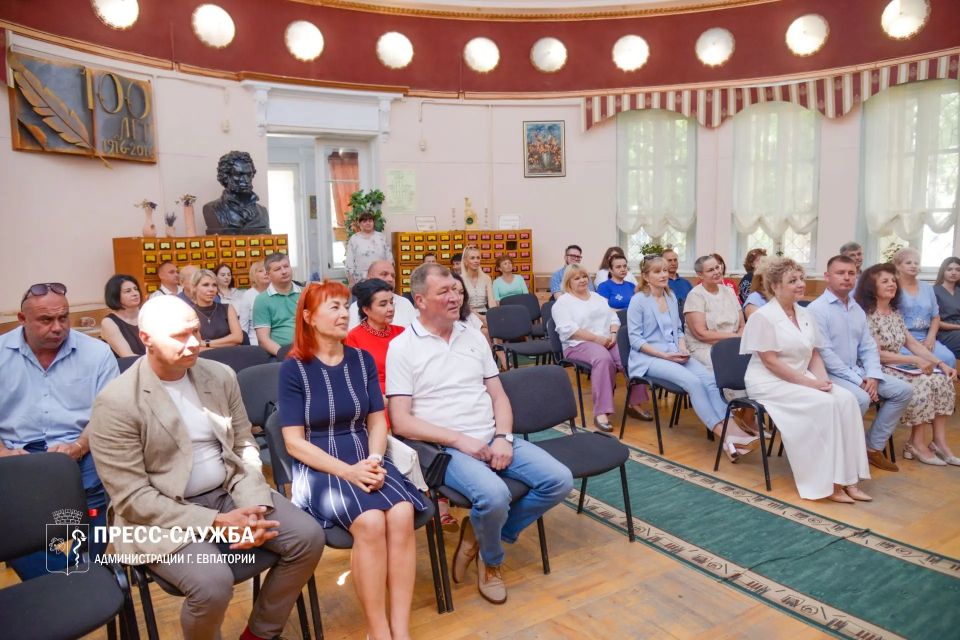 В Евпатории чествовали медицинских работников В Евпатории чествовали медицинских работников