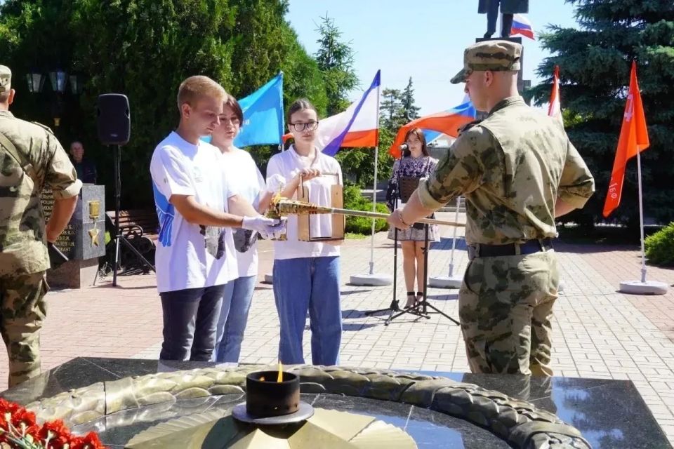 Керчь присоединилась к патриотической акции «Путь Победы» Керчь присоединилась к патриотической акции «Путь Победы»