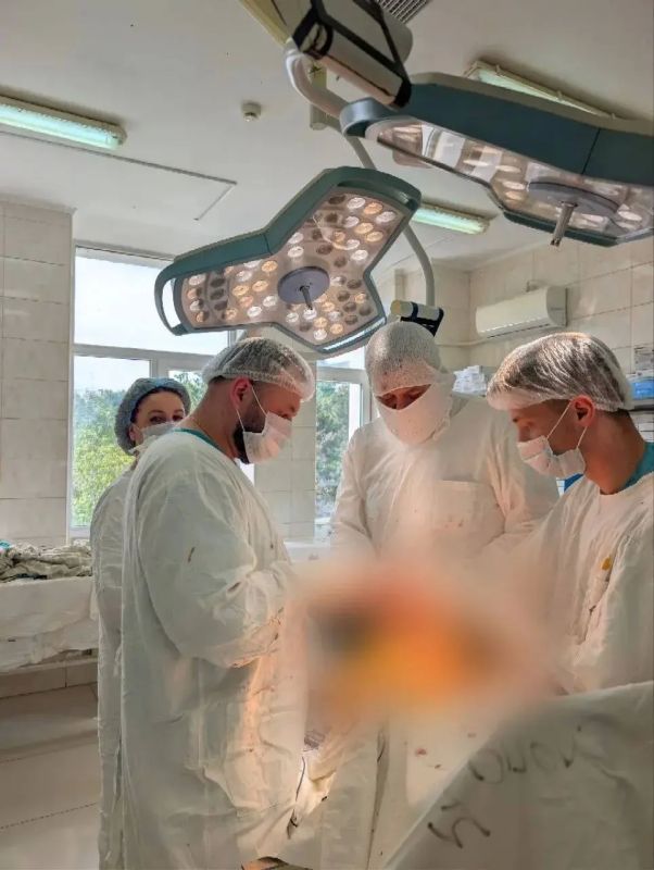 В Крыму выполняют операции по замене сустава с использованием индивидуального 3D-печатного импланта