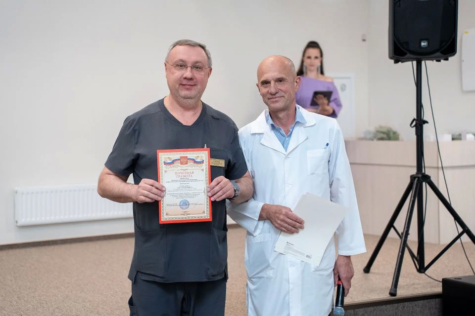 Накануне Дня медицинского работника в Республиканской клинической больнице им. Н. А. Семашко прошло торжественное собрание Накануне Дня медицинского работника в Республиканской клинической больнице им. Н. А. Семашко прошло торжественное собрание