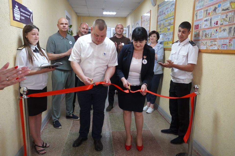 Иван Кошель: Сегодня совместно с министром образования РК Валентиной Лаврик, главой муниципального образования - председателем Керченского горсовета Денисом Колесником побывал на важном событии — открытии кафедры... Иван Кошель: Сегодня совместно с министром образования РК Валентиной Лаврик, главой муниципального образования - председателем Керченского горсовета Денисом Колесником побывал на важном событии — открытии кафедры...
