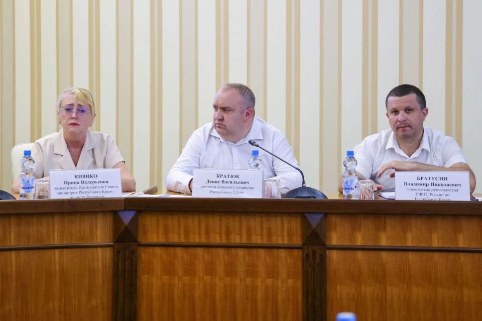 Юрий Гоцанюк: Встреча с руководителями и представителями предприятий агропромышленного комплекса Крым позволила предметно обсудить состояние отрасли, приоритетные задачи на ближайшую и долгосрочную перспективу Юрий Гоцанюк: Встреча с руководителями и представителями предприятий агропромышленного комплекса Крым позволила предметно обсудить состояние отрасли, приоритетные задачи на ближайшую и долгосрочную перспективу