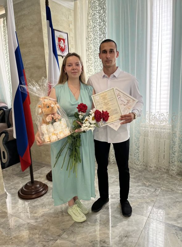 В жизни каждой семьи наступает один из самых трогательных и волнительных моментов – рождение ребенка В жизни каждой семьи наступает один из самых трогательных и волнительных моментов – рождение ребенка