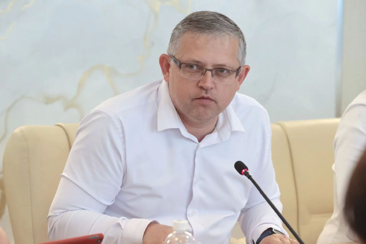 Владимир Константинов: В День памяти и скорби встретился с крымской молодёжью Владимир Константинов: В День памяти и скорби встретился с крымской молодёжью