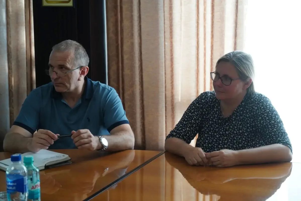 Иван Кошель: Провел встречу с журналистами АНО «Медиацентр «Керчь» и СМИ «КерчьИНФО» Иван Кошель: Провел встречу с журналистами АНО «Медиацентр «Керчь» и СМИ «КерчьИНФО»