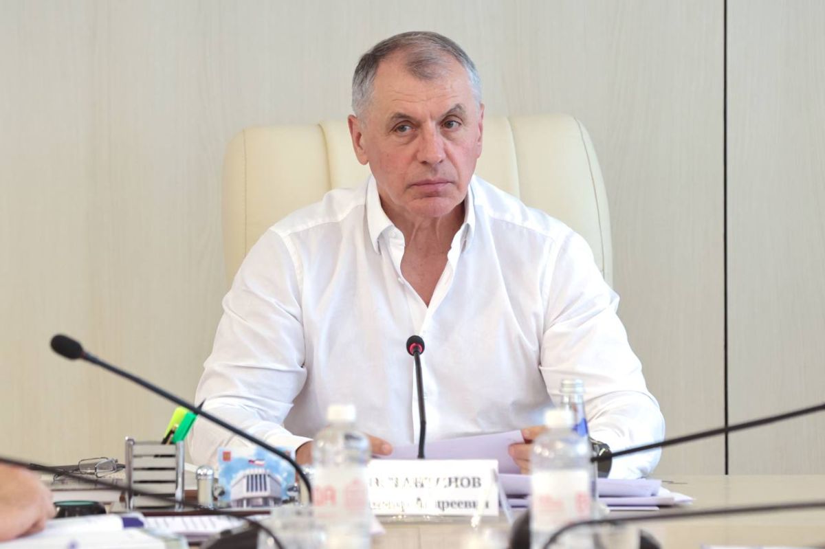 В крымском парламенте прошёл круглый стол ко Дню памяти и скорби В крымском парламенте прошёл круглый стол ко Дню памяти и скорби