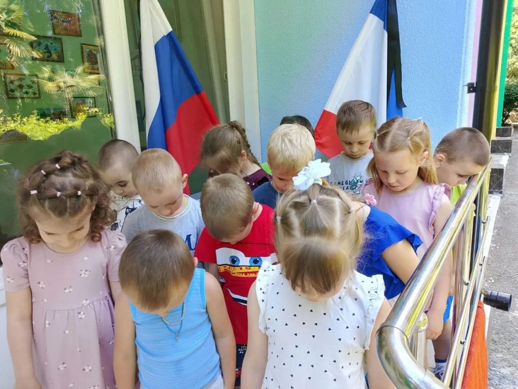 Галина Огнёва: Алушта в едином порыве: минута скорби и памяти, объединившая всю страну Галина Огнёва: Алушта в едином порыве: минута скорби и памяти, объединившая всю страну