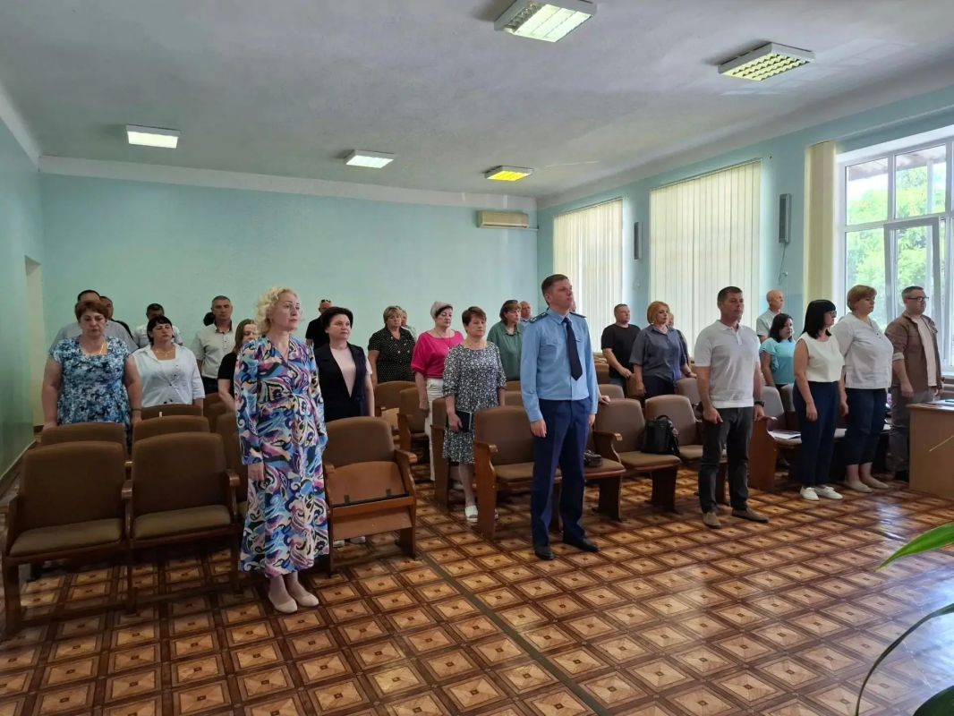 Аппаратное совещание в Советском районе: ключевые вопросы и решения Аппаратное совещание в Советском районе: ключевые вопросы и решения