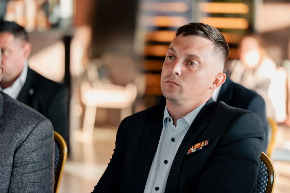 Участник региональной кадровой программы «Герои Крыма» Дмитрий Милосердов поделился впечатлениями от образовательных модулей Участник региональной кадровой программы «Герои Крыма» Дмитрий Милосердов поделился впечатлениями от образовательных модулей