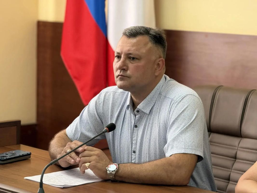 Актуальные вопросы развития города и координация работы всех служб стали главными темами расширенного аппаратного совещания Актуальные вопросы развития города и координация работы всех служб стали главными темами расширенного аппаратного совещания