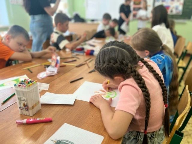 «Скажи «нет» вредным привычкам»: севастопольские полицейские провели профилактическую беседу со школьниками «Скажи «нет» вредным привычкам»: севастопольские полицейские провели профилактическую беседу со школьниками