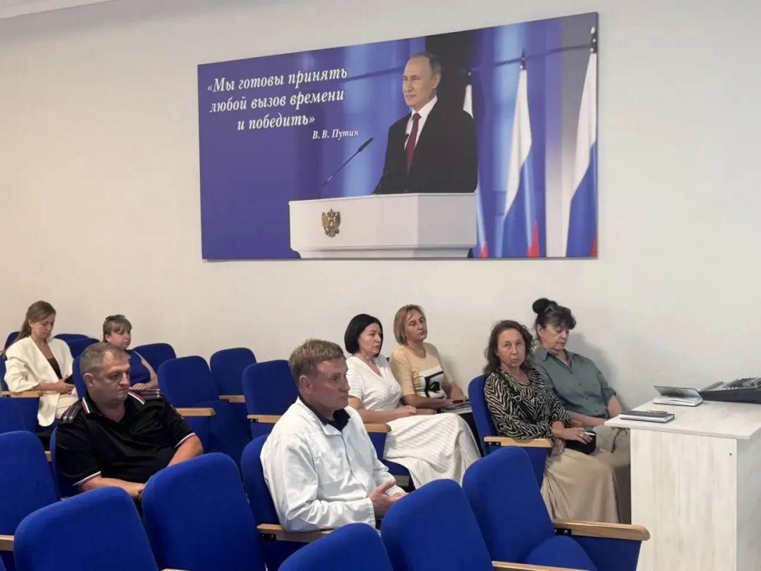 Антон Кравец: Совместно с председателем районного совета Дмитрием Мильгевским провели аппаратное совещание с руководителями предприятий и организаций района Антон Кравец: Совместно с председателем районного совета Дмитрием Мильгевским провели аппаратное совещание с руководителями предприятий и организаций района