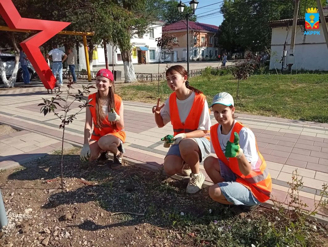 С начала года на предприятия и в учреждения трудоустроено 269 несовершеннолетних С начала года на предприятия и в учреждения трудоустроено 269 несовершеннолетних
