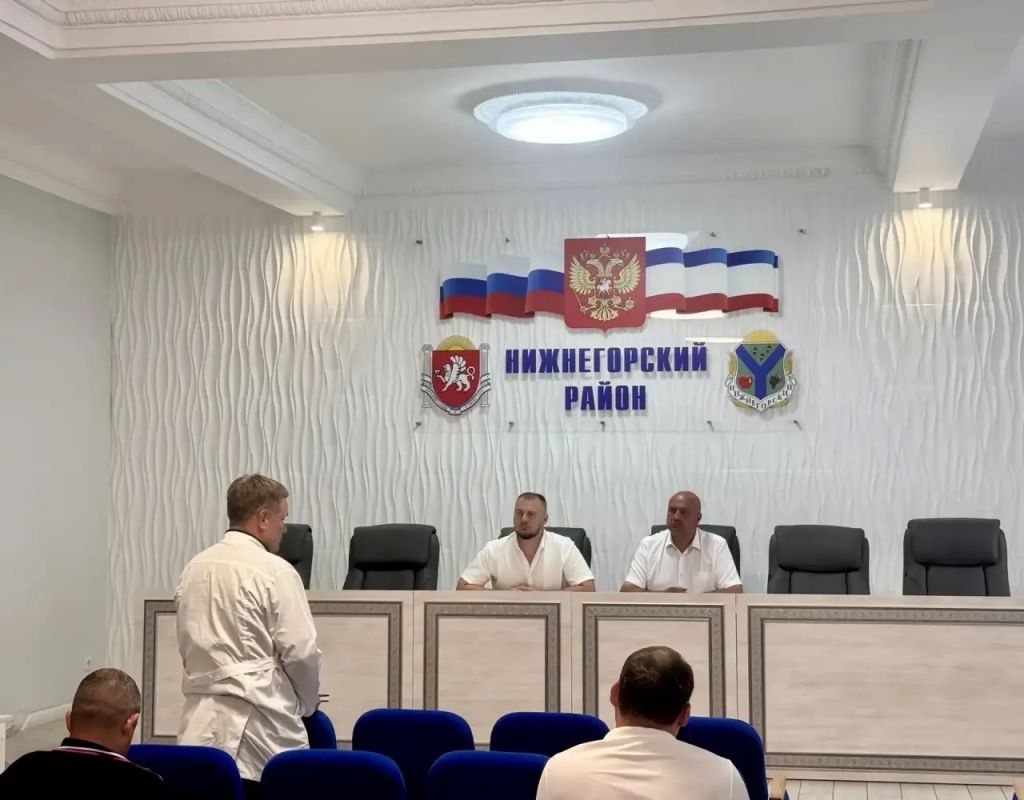 Антон Кравец: Совместно с председателем районного совета Дмитрием Мильгевским провели аппаратное совещание с руководителями предприятий и организаций района Антон Кравец: Совместно с председателем районного совета Дмитрием Мильгевским провели аппаратное совещание с руководителями предприятий и организаций района