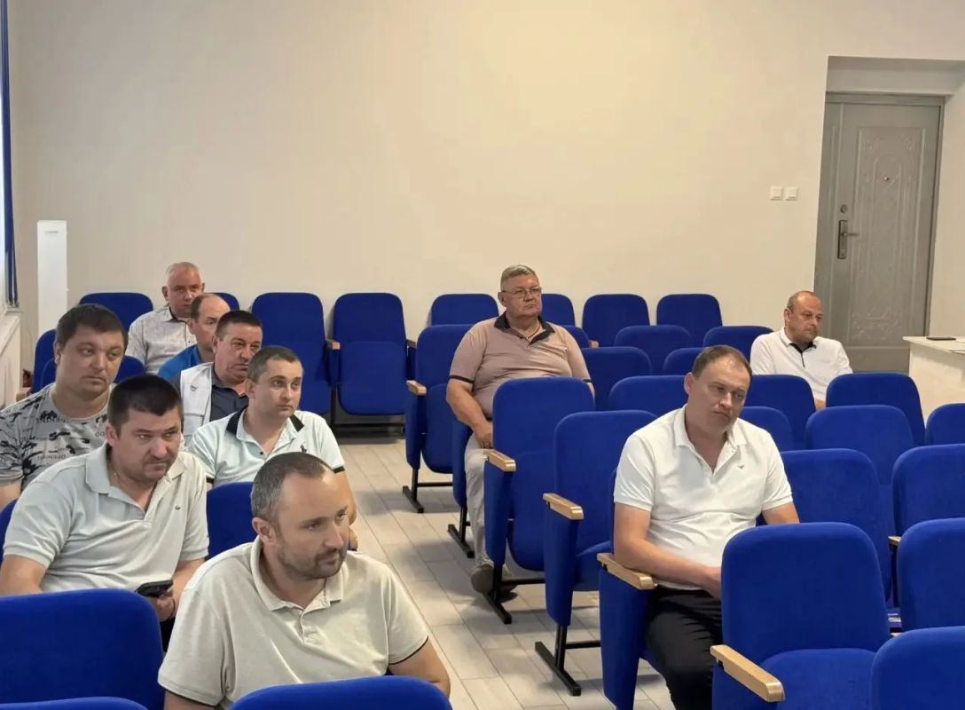 Антон Кравец: Совместно с председателем районного совета Дмитрием Мильгевским провели аппаратное совещание с руководителями предприятий и организаций района Антон Кравец: Совместно с председателем районного совета Дмитрием Мильгевским провели аппаратное совещание с руководителями предприятий и организаций района